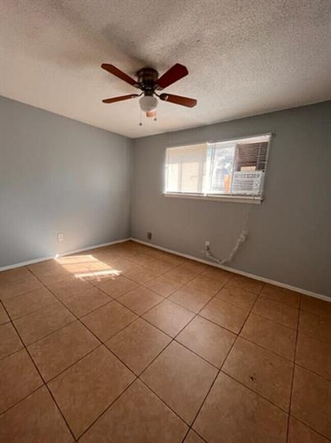 Photo - 151 N Belvedere Blvd Unit 12