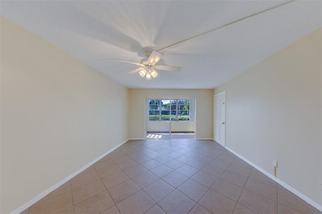 8301 Bardmoor Blvd Unit 110