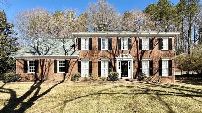 Building Photo - 1735 Ridgefield Dr