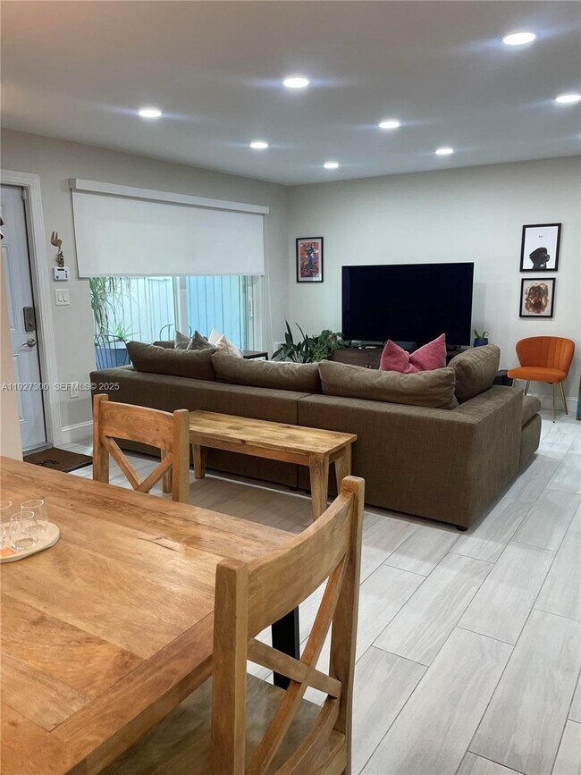 Photo - 6840 SW 45th Ln