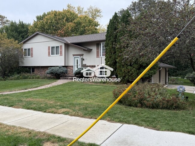 Building Photo - 4324 W 42nd St