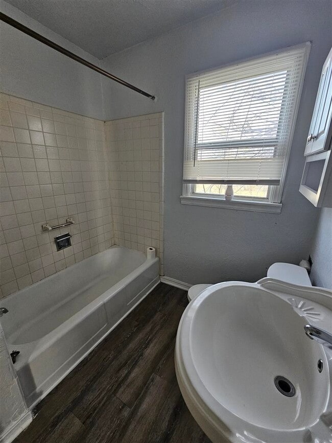 Photo - 2901 Prentice NW