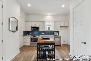 Photo - 1735 W Gramercy Pl