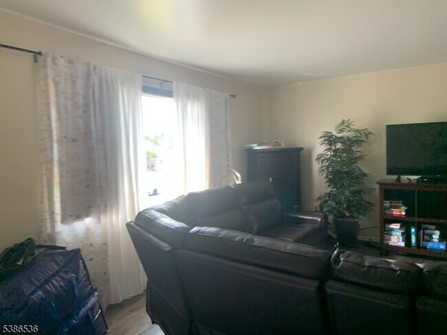 Photo - 116 Lafayette Pl