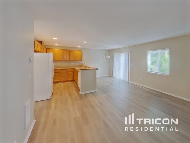 Photo - 1811 NE 89th Cir