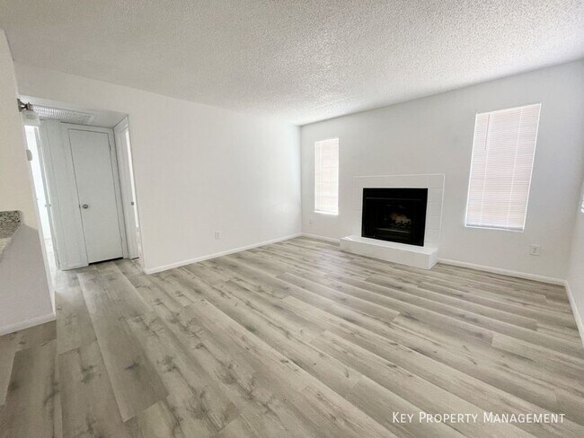 Photo - 2742 Alicialynn Way Unit B