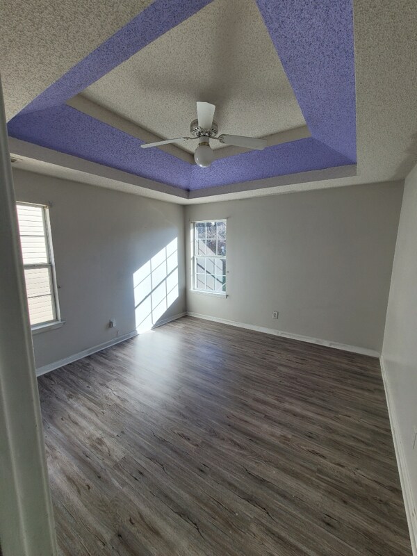 Photo - 3551 Creekview Dr