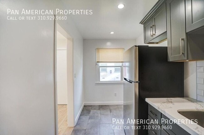 Photo - 1749 Cedar Ave Unit 01