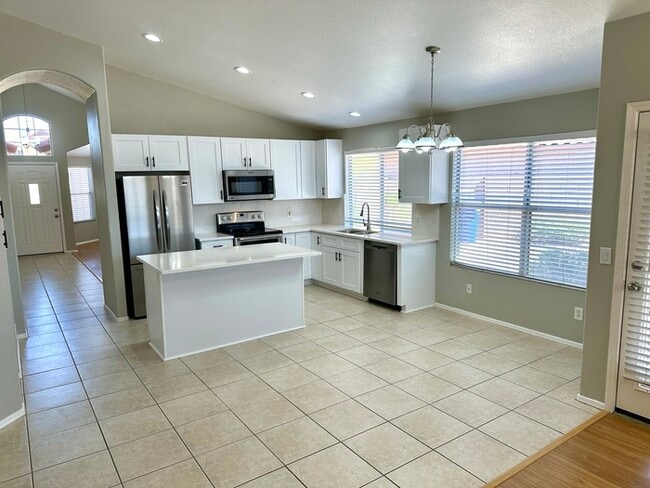 Photo - Immaculate home in the Islands