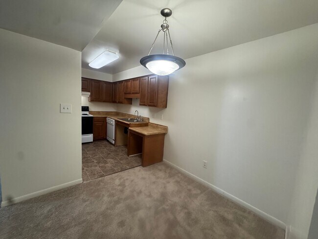 Photo - 600 Reusens Rd Unit N146