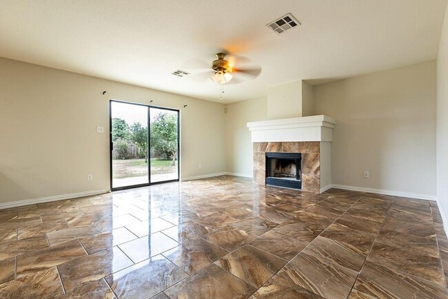 Photo - 219 Cottontail Dr