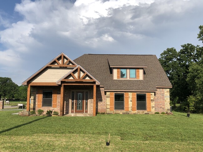 Photo - 102 Elkhorn Dr House