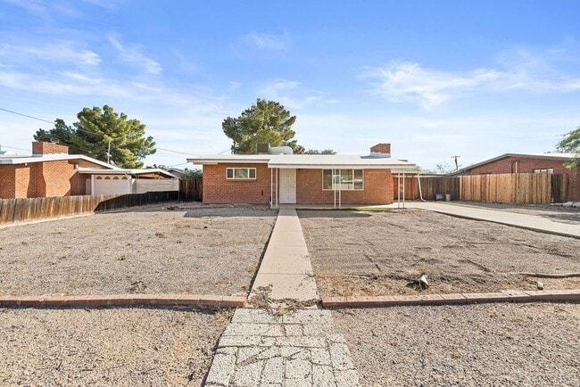 Building Photo - 1410 N Jefferson Ave