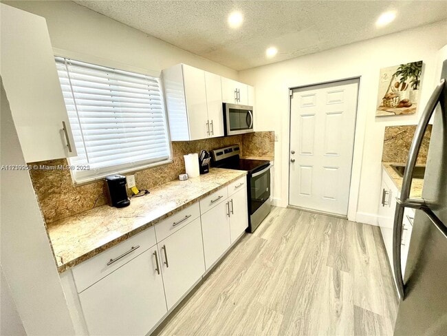 Photo - 8120 NW 5th Ct House