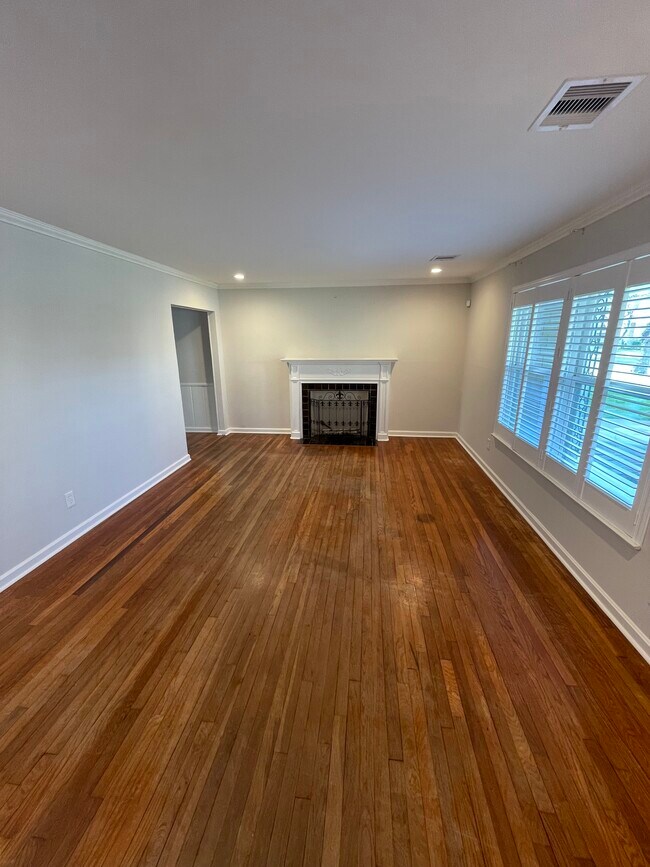 Photo - 4123 Blue Bonnet Blvd