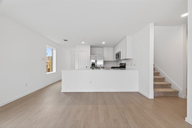 Photo - 3025 Fantasy Ter Dr