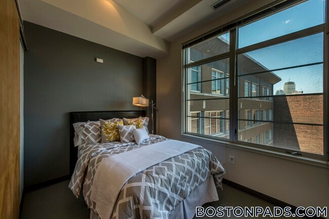 Photo - 160 E Berkeley St Unit 519