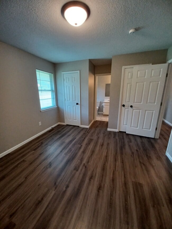 Photo - 7006 N Chas Dr