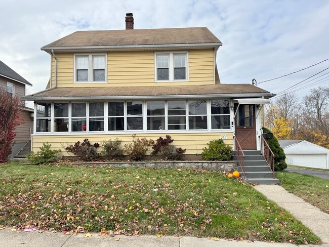 Photo - 162 High St Unit 2nd floor