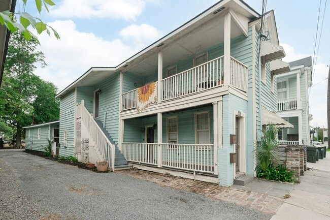 Building Photo - 279 Coming St Unit A