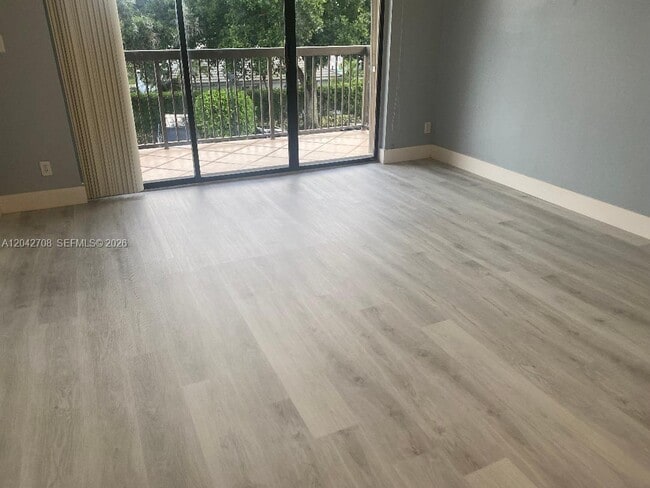 Photo - 5641 Riverside Dr Unidad 303B1