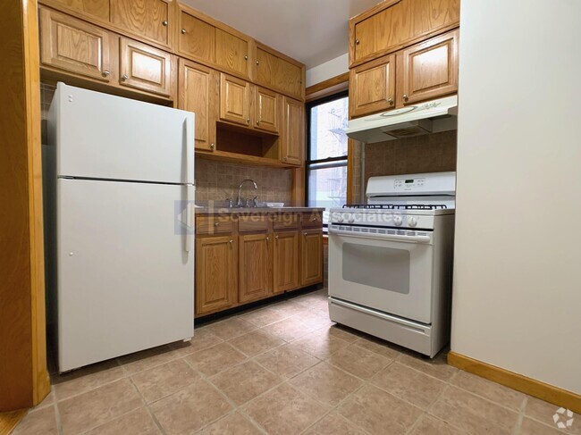 Building Photo - 75 Cabrini Blvd Unit 35 Rental