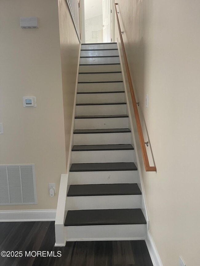 Photo - 410 Ferry St