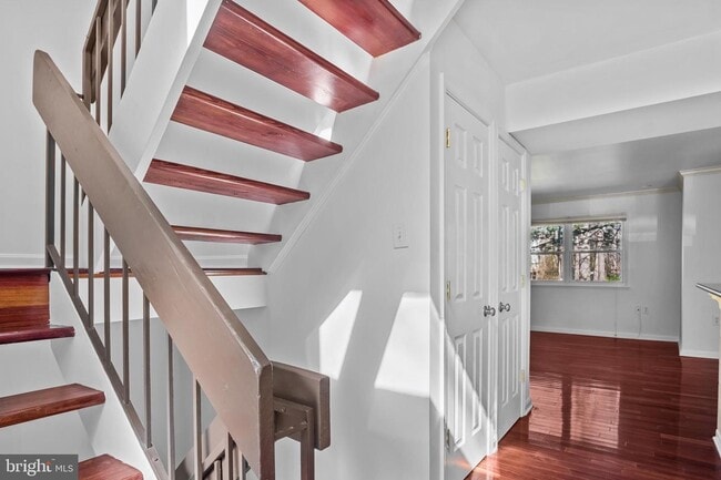 Photo - Headline: Spacious & Updated Townhouse in Prime Reston Location