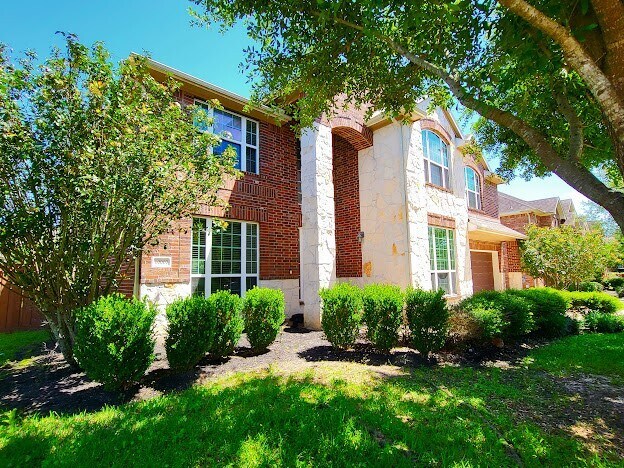 Photo - 10007 Shire Green Ln