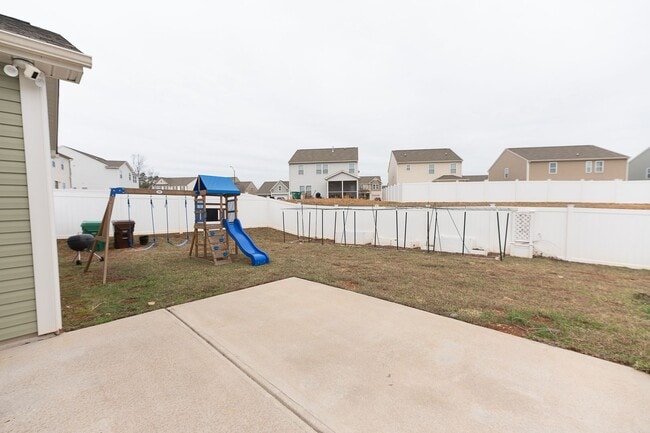 Photo - Charming 3 bedroom 2 bath ranch home with Upstairs bonus room in Wrenn Farm High Point.