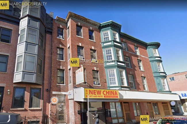 Building Photo - 871 Harrison Ave Rental