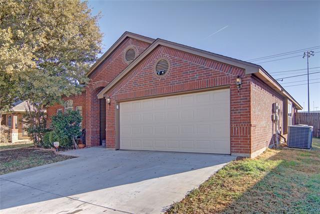 Photo - 8216 Deer Bluff Ln