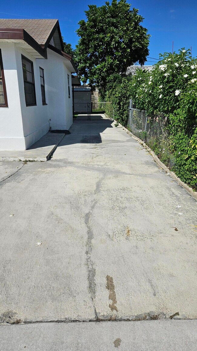 Photo - 421 Ardmore Rd