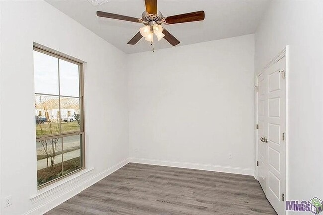 Photo - 1474 Partierre Ln
