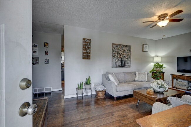 Photo - 1222 Hartford St