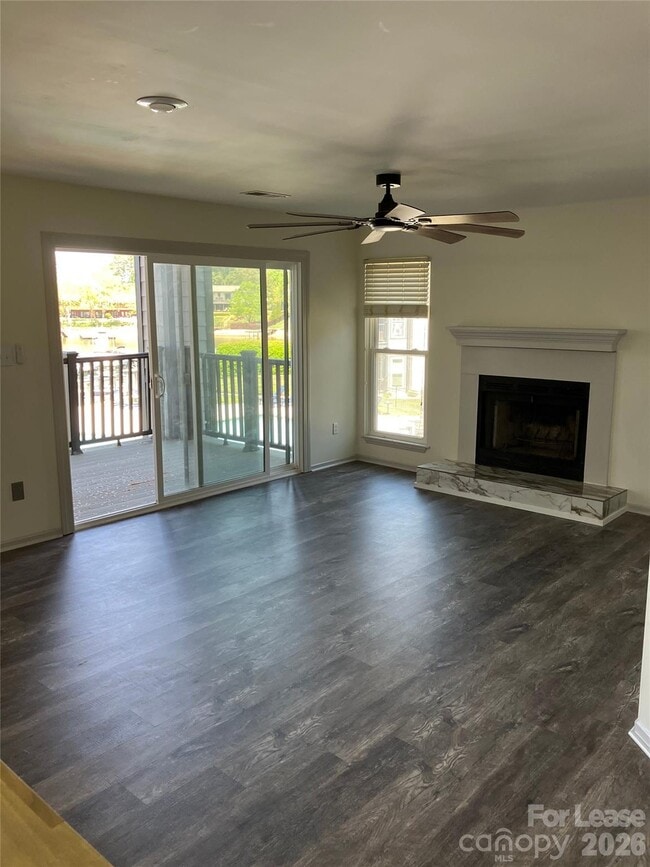 Photo - 18809 Vineyard Point Ln