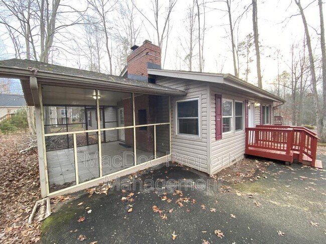 Photo - 117 Edgehill Dr