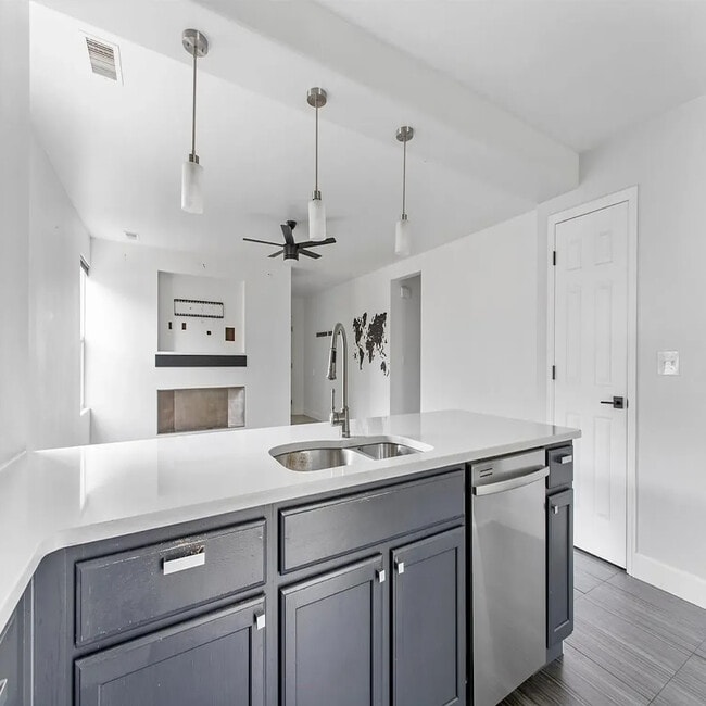 Photo - 5560 Kalispell St