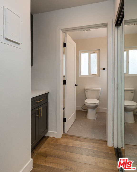 Photo - 845 S Kenmore Ave Unit 201