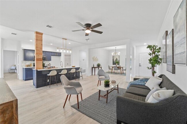 Photo - 2537 Vernell Way House