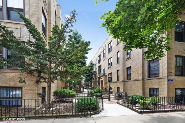 Photo - 543-49 W. Arlington Pl.