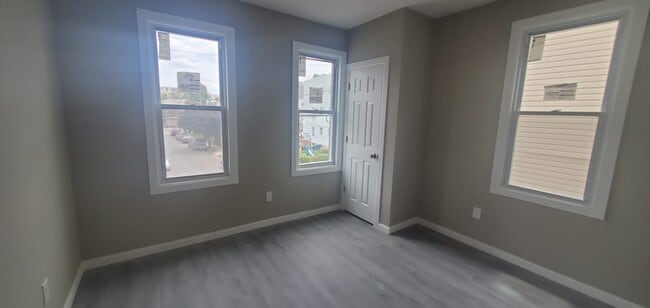 Photo - 379 Chadwick Ave Unit 3