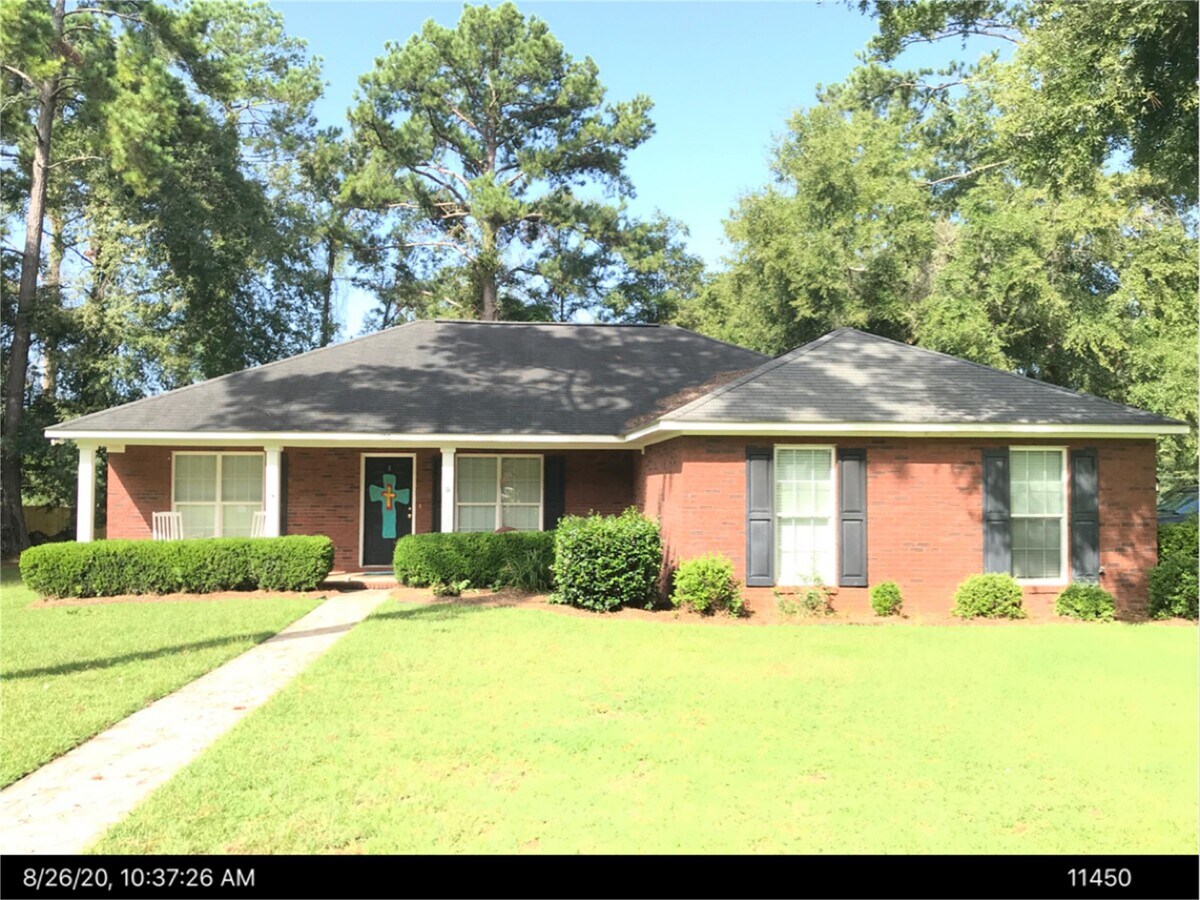 5 BEDROOMS, 2 BATH - 100 Robertson Dr House