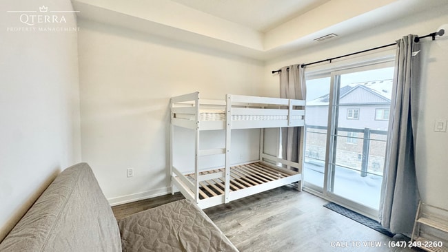 Photo - 205 W Oak Trl