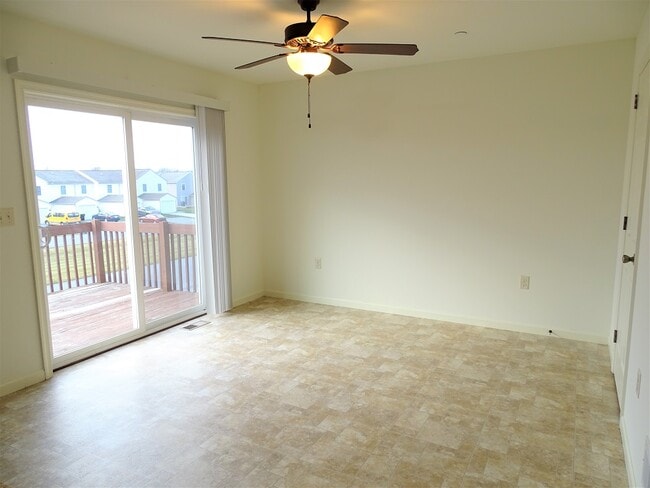 Photo - 322 Meadow View Dr