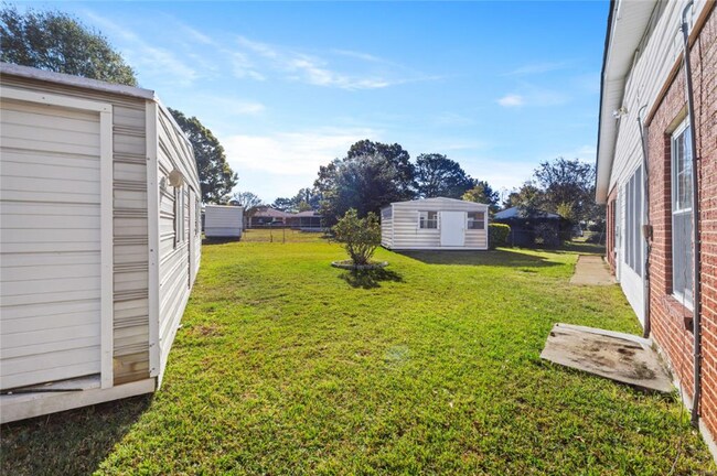 Photo - 718 Dunbarton Rd