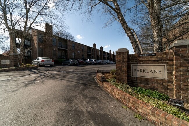 Building Photo - 121 Sloan Rd