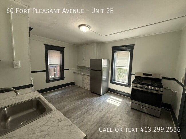 Building Photo - 60 Fort Pleasant Ave Unit 2E