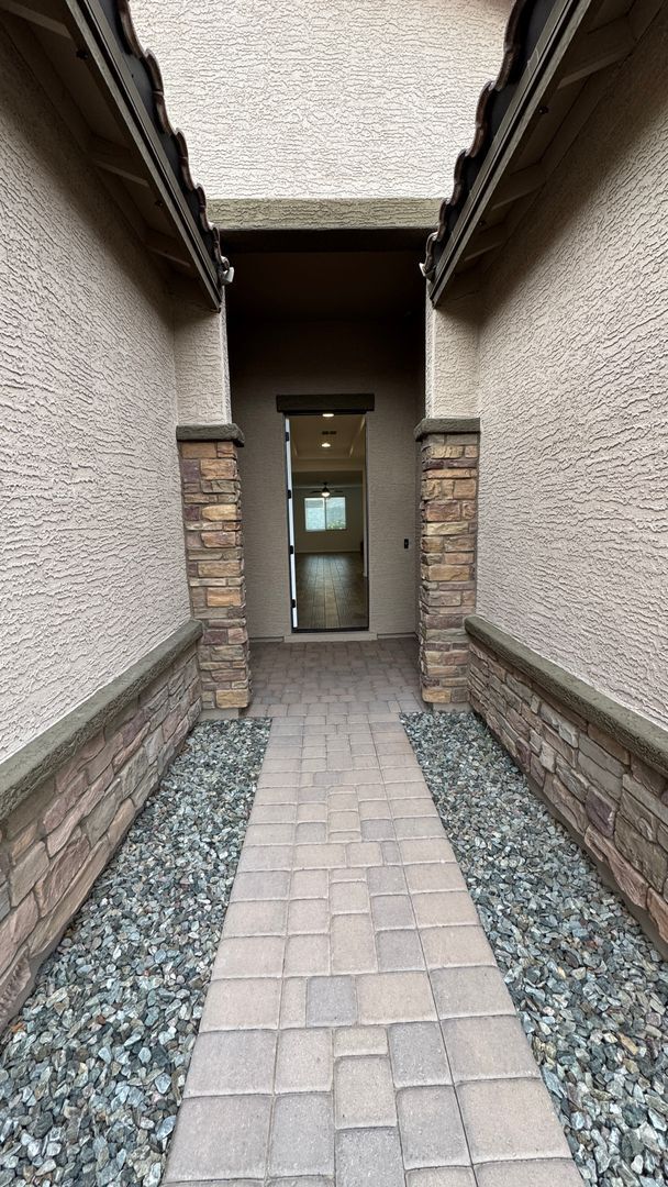 Photo - 18852 W Marshall Ave