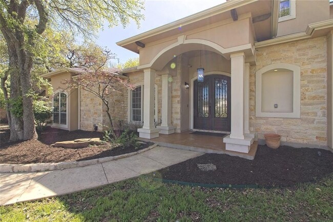 Photo - 125 Waterford Ln